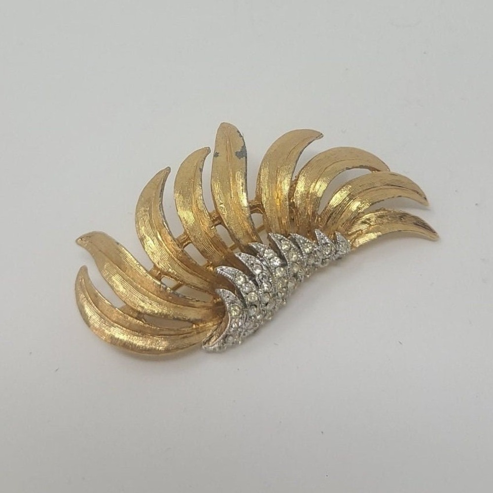 Vintage leaf brooch pin gold tone white rhinestone jewelry